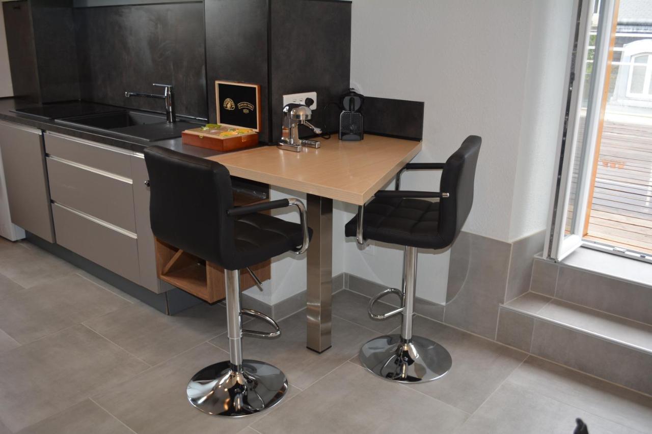Appartement-Terrasse Parking Prive Meuble De Tourisme 4 Etoiles Belfort Exterior foto
